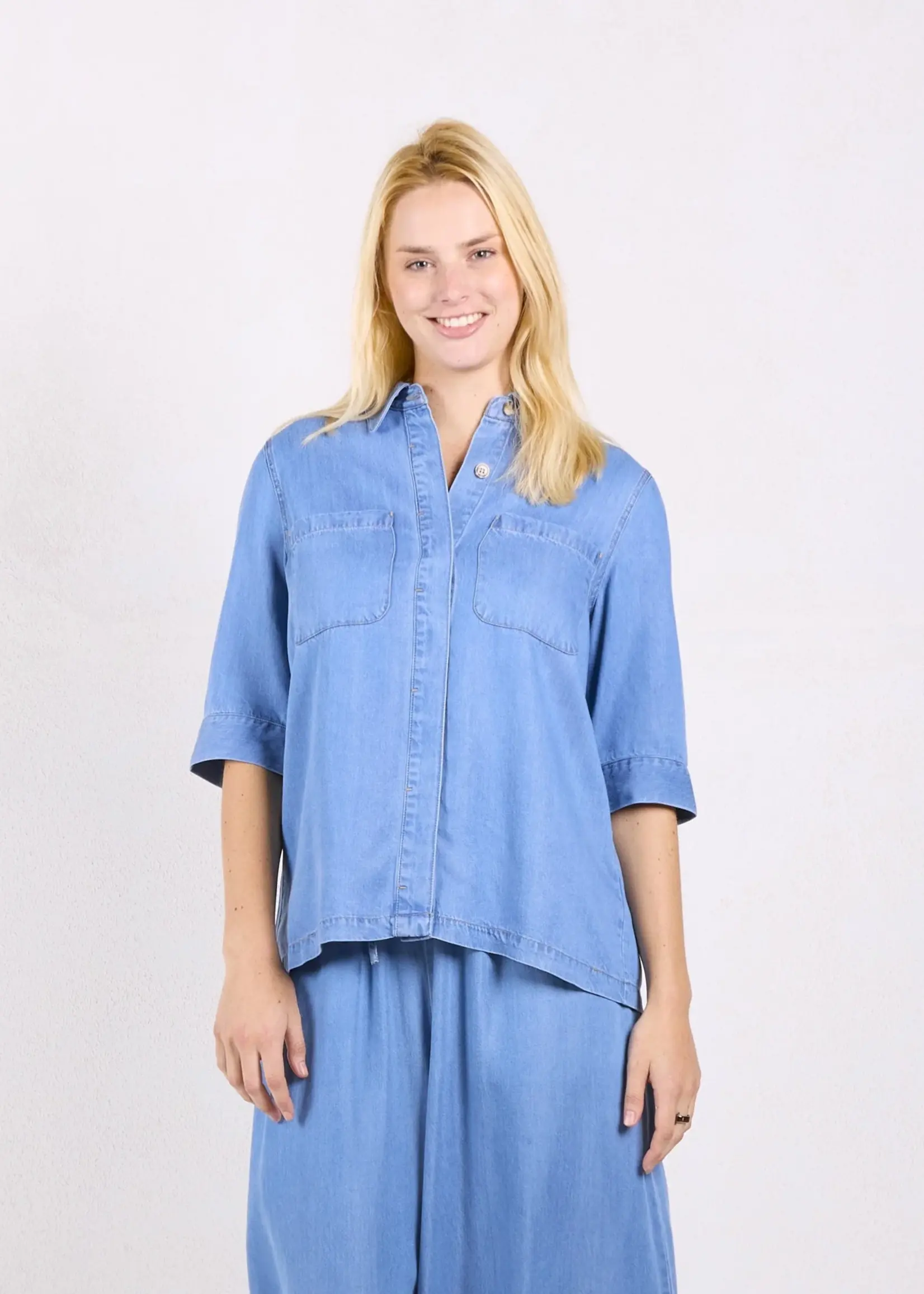 Lee Shirt