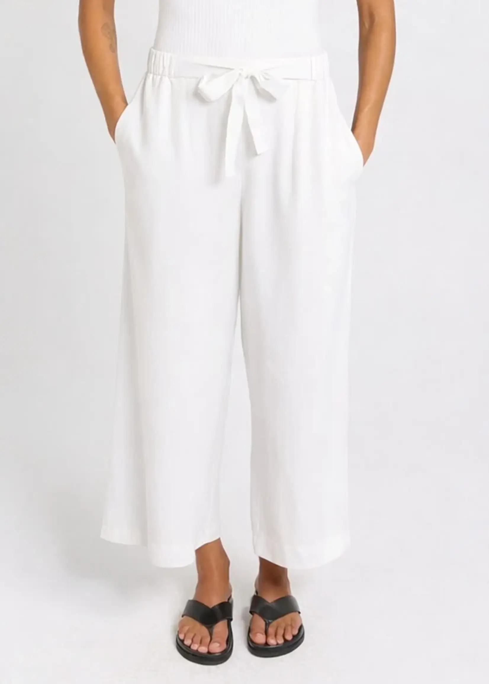 Sass Bella Crop Pants White
