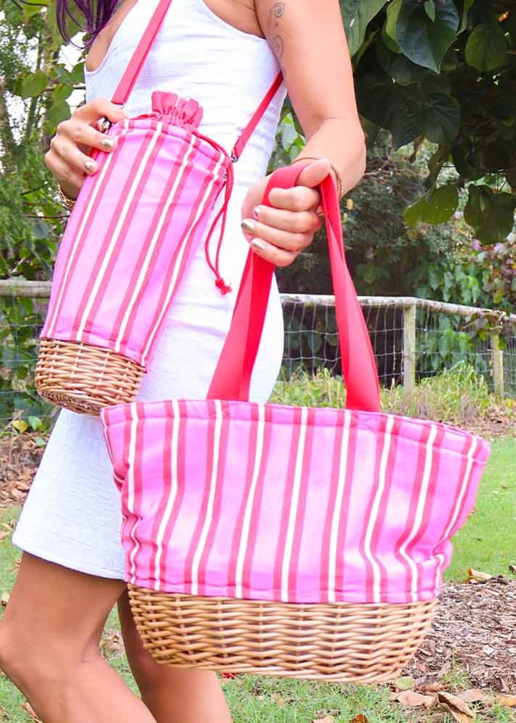 Annabel Trends Picnic Wicker Lunch Bag - Red amd White