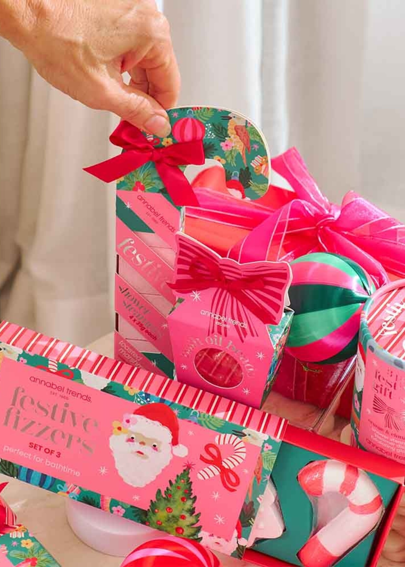 Annabel Trends Festive Candy Cane Shower Steamers