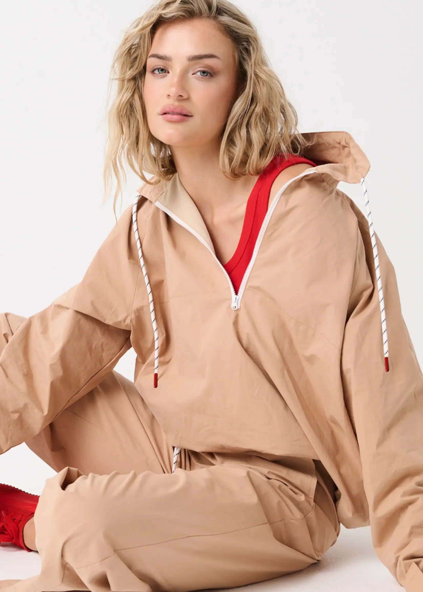 cartel and willow Xena Pullover Tan