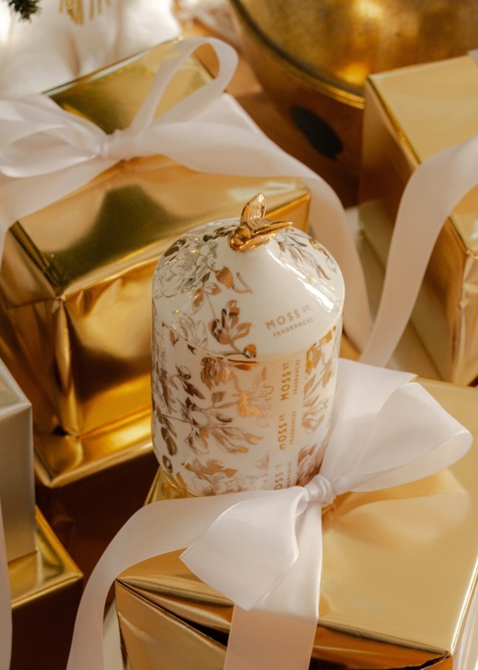Moss St Fragrances Moss St. Honeyed Musk & Lily Candle 360g
