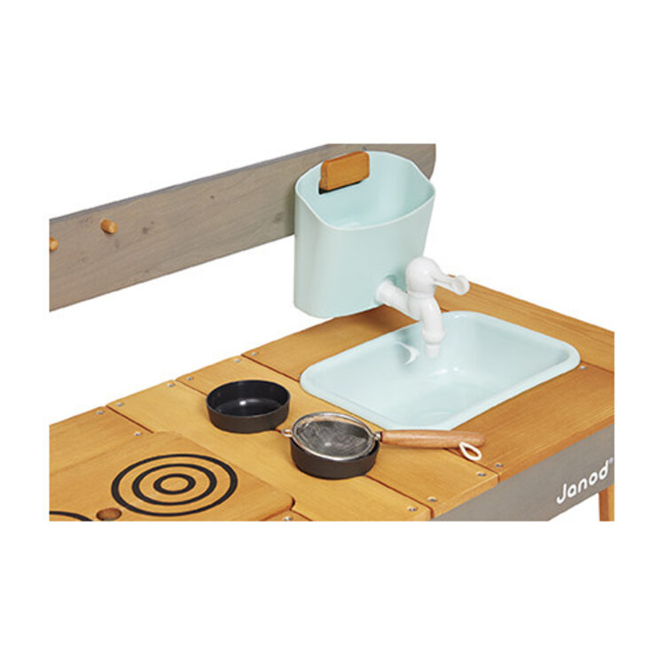 Janod Muddy Lab | Outdoor Kitchen