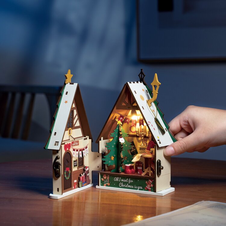 Hands Craft Twinkling Christmas House