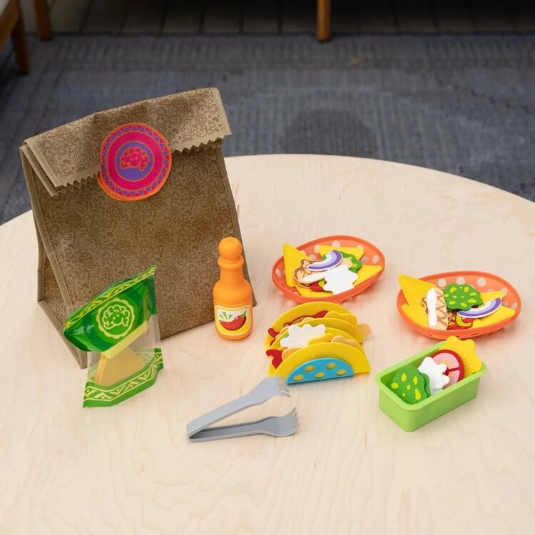 Fat Brain Pretendables | Nacho Set