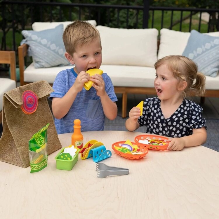 Fat Brain Pretendables | Nacho Set