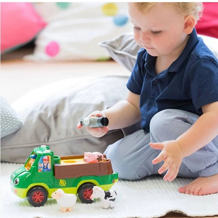 Wow! Freddie Farm Truck
