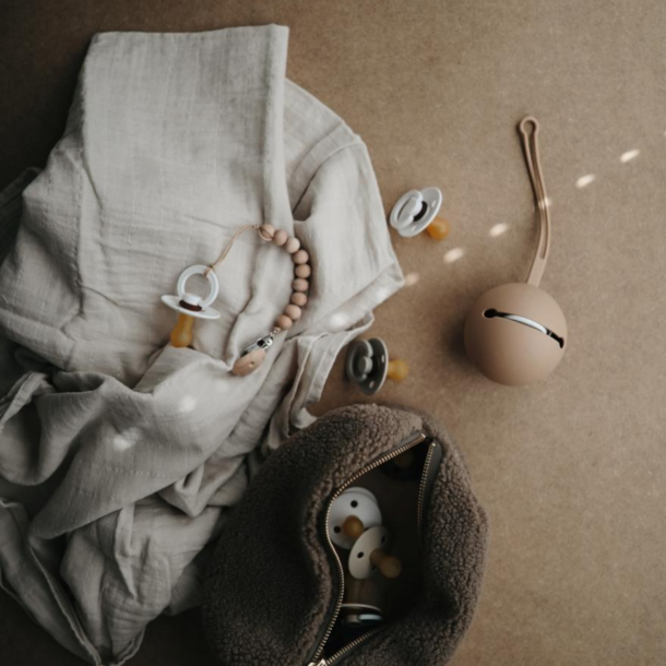 Mushie Mushie: Pacifier Case (Silicone)-