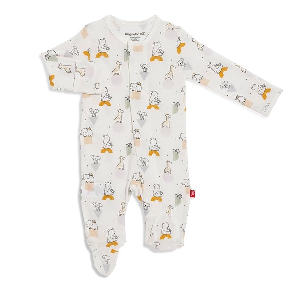 Magnificient Baby Magnetic Me: Magnetic Footie - New Kid on the Block