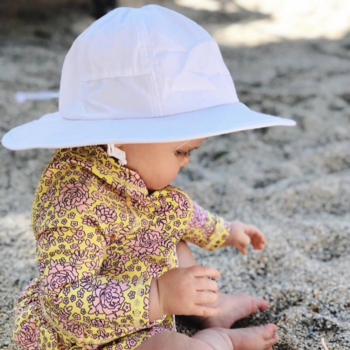 SwimZip Swim Zip: Wide Brim Hat - White