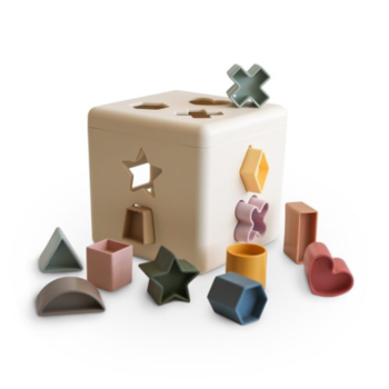 Mushie Mushie: Shape Sorting Box