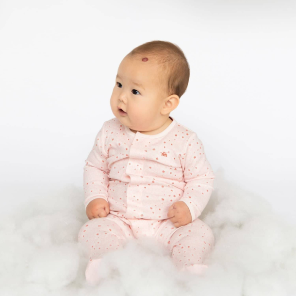 Magnificient Baby Magnetic Me: Magnetic Footie - Chloe