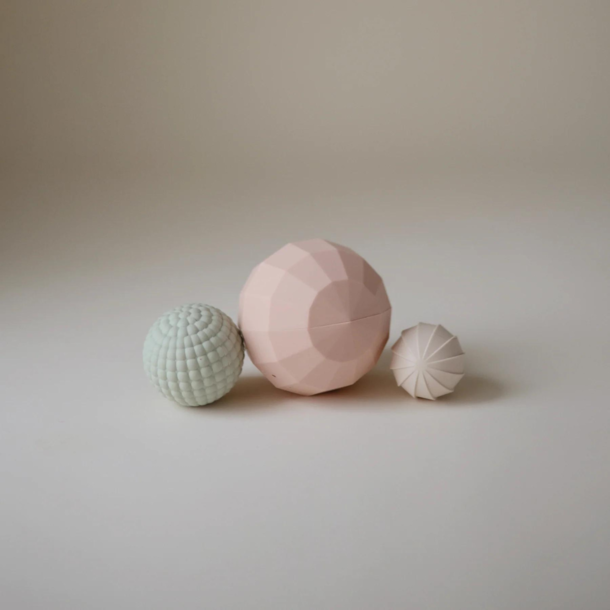 Mushie Mushie: Nesting Spheres Sensory Toy -
