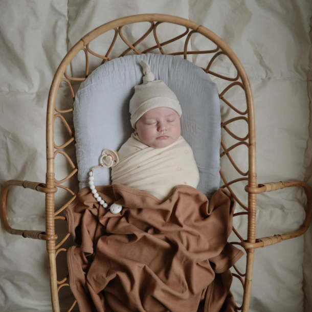 Mushie Mushie: Stretchy Swaddle -