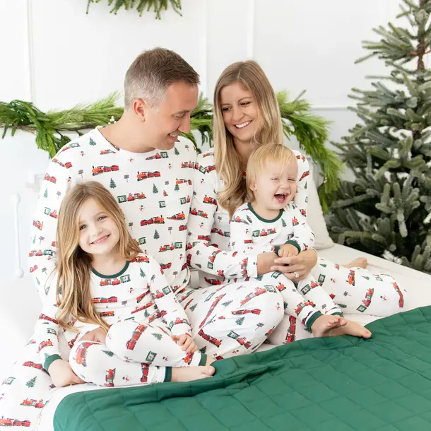 Kyte Clothing Kyte: Women's Jogger PJ Set - Holiday Train