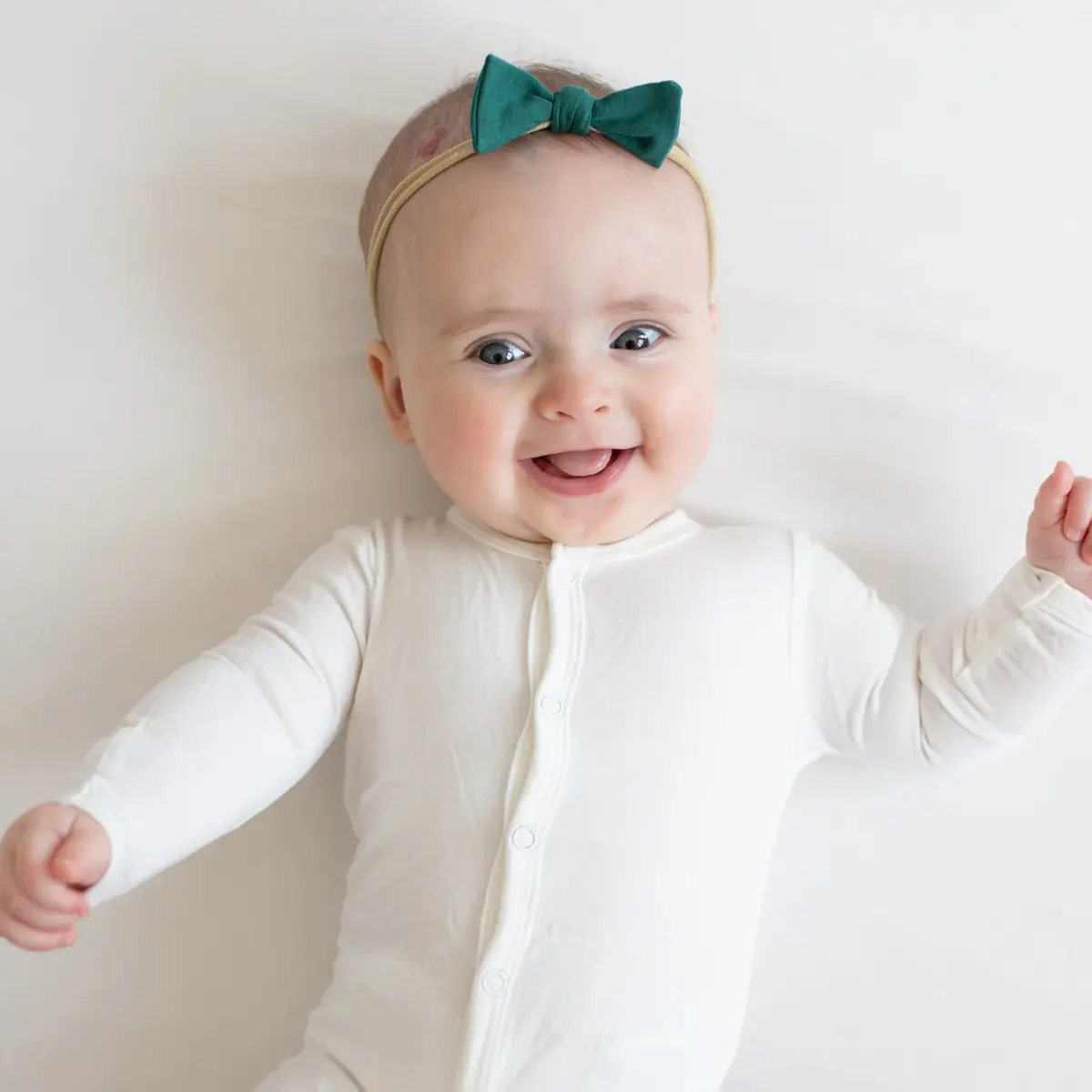 Kyte Baby Nylon Bow - Evergreen Kyte Baby Nylon Bow - Evergreen