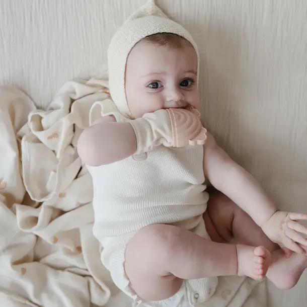 Mushie Mushie: Teething Mittens -