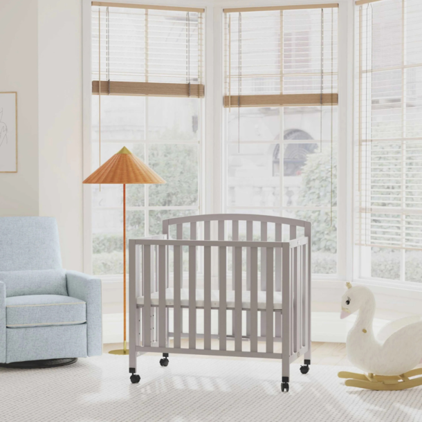 Million Dollar Baby Dylan Folding 3-in-1 Mini Crib