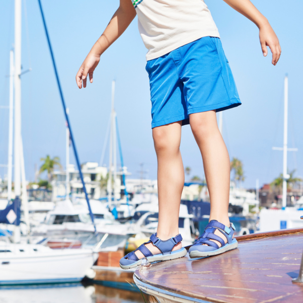 See Kai Run SKR: Wilder II Sandal - Navy