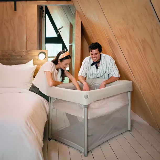 Nuna Nuna: Paal Portable Crib