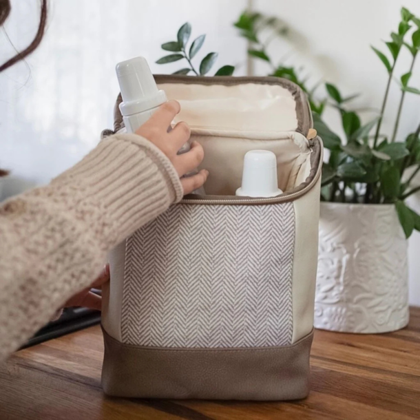 Itzy Ritzy Insulated Bottle Bag - Chill Like A Boss: Vanilla Latte