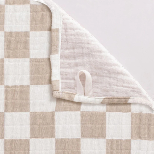 Itzy Ritzy Itzy Ritzy: Breastfeeding Blanket - Taupe Checkerboard