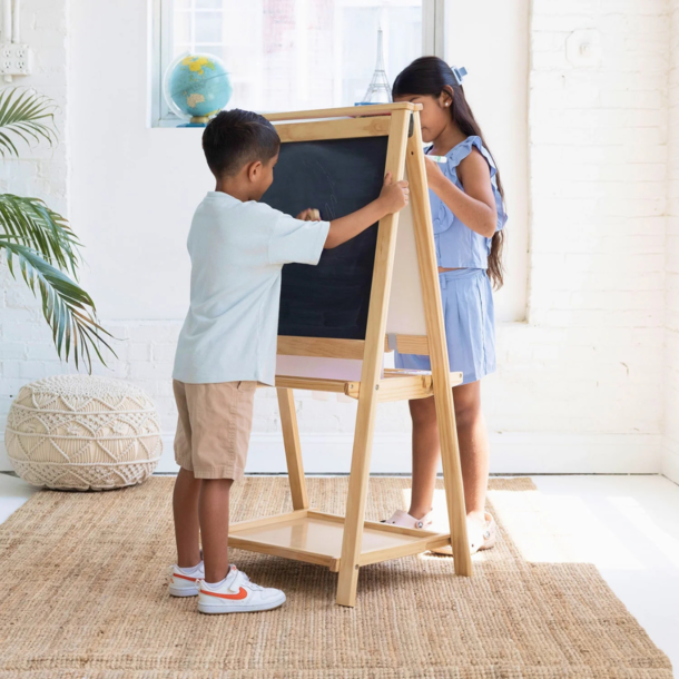 Little Partners Little Learners: Folding Artist Easel