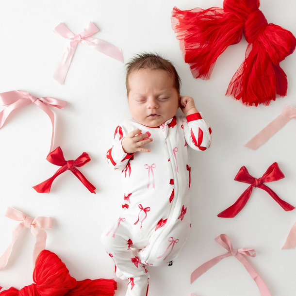 Kyte Clothing Kyte: Zipper Footie - Small Love Bow