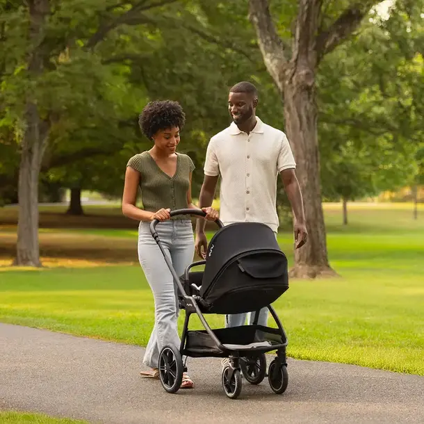 Nuna Nuna: TRIV lx Stroller -