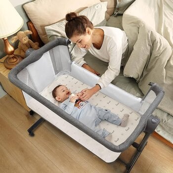 Little Martin's Drawer Li'l Pengyu: Safe Sleeper Bassinet