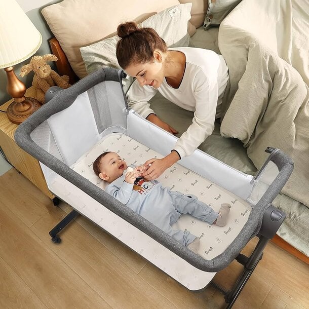 Little Martin's Drawer Li'l Pengyu: Safe Sleeper Bassinet