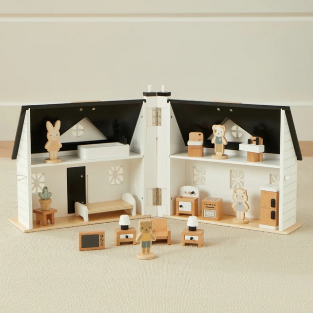 Wonder & Wise: Home Sweet Home Doll House