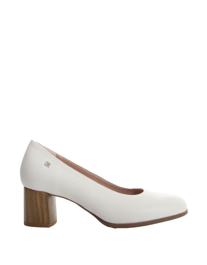 White Pump with Wood Stacked Heel