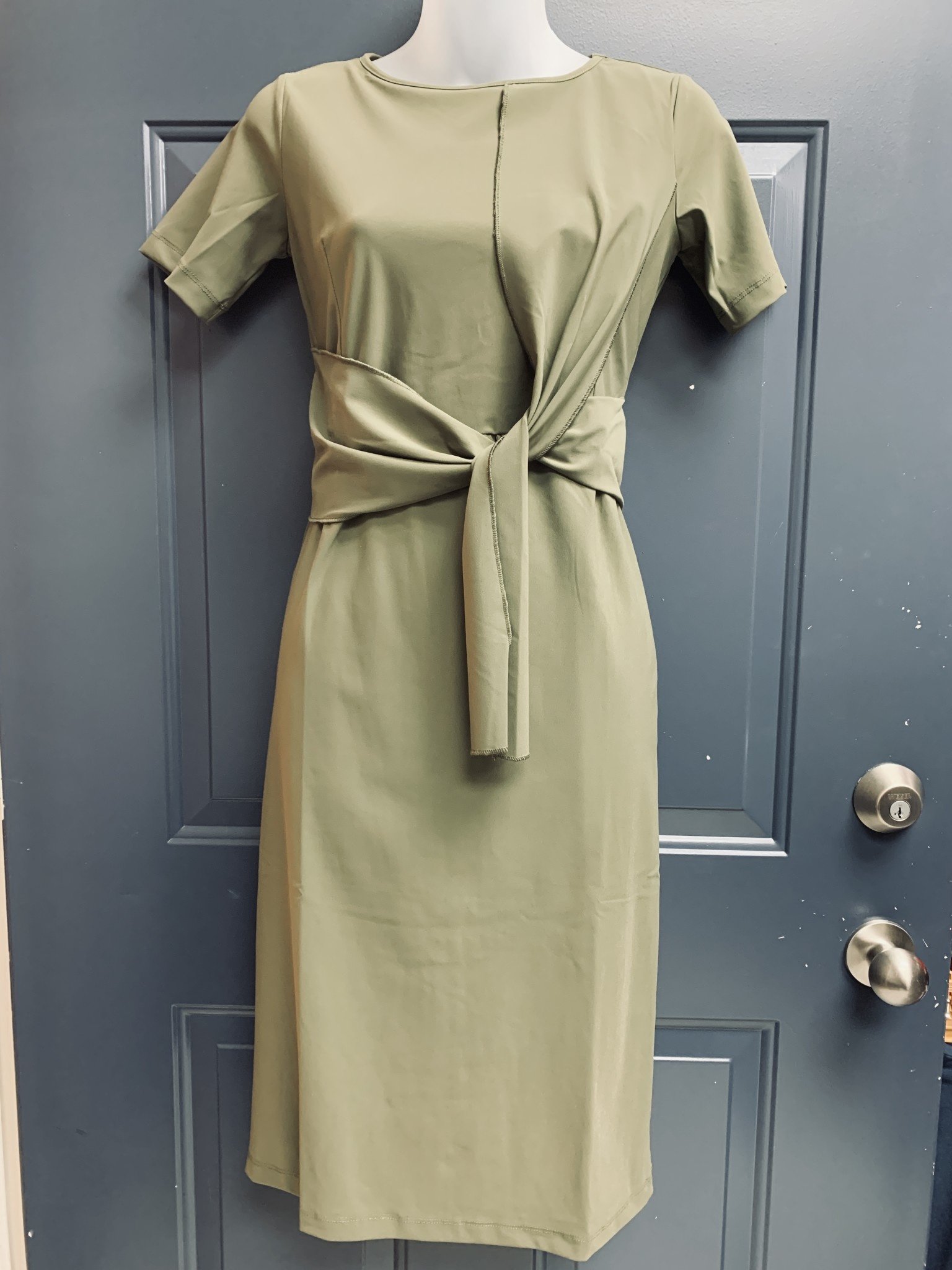 Travel Jersey Dress with Loop Tie Detail - Olive