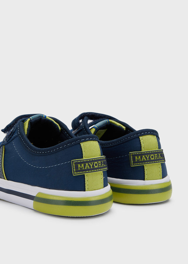 Boys Fashion Canvas Sneaker