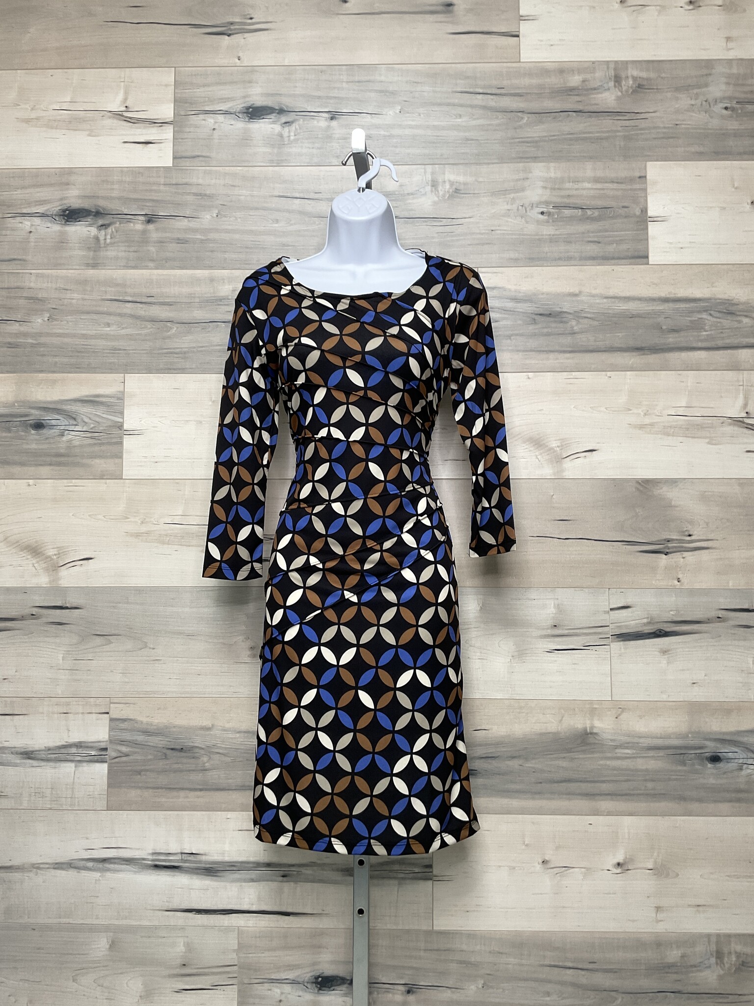 Dress with Tailored Seams - Royal Accent Circle Print