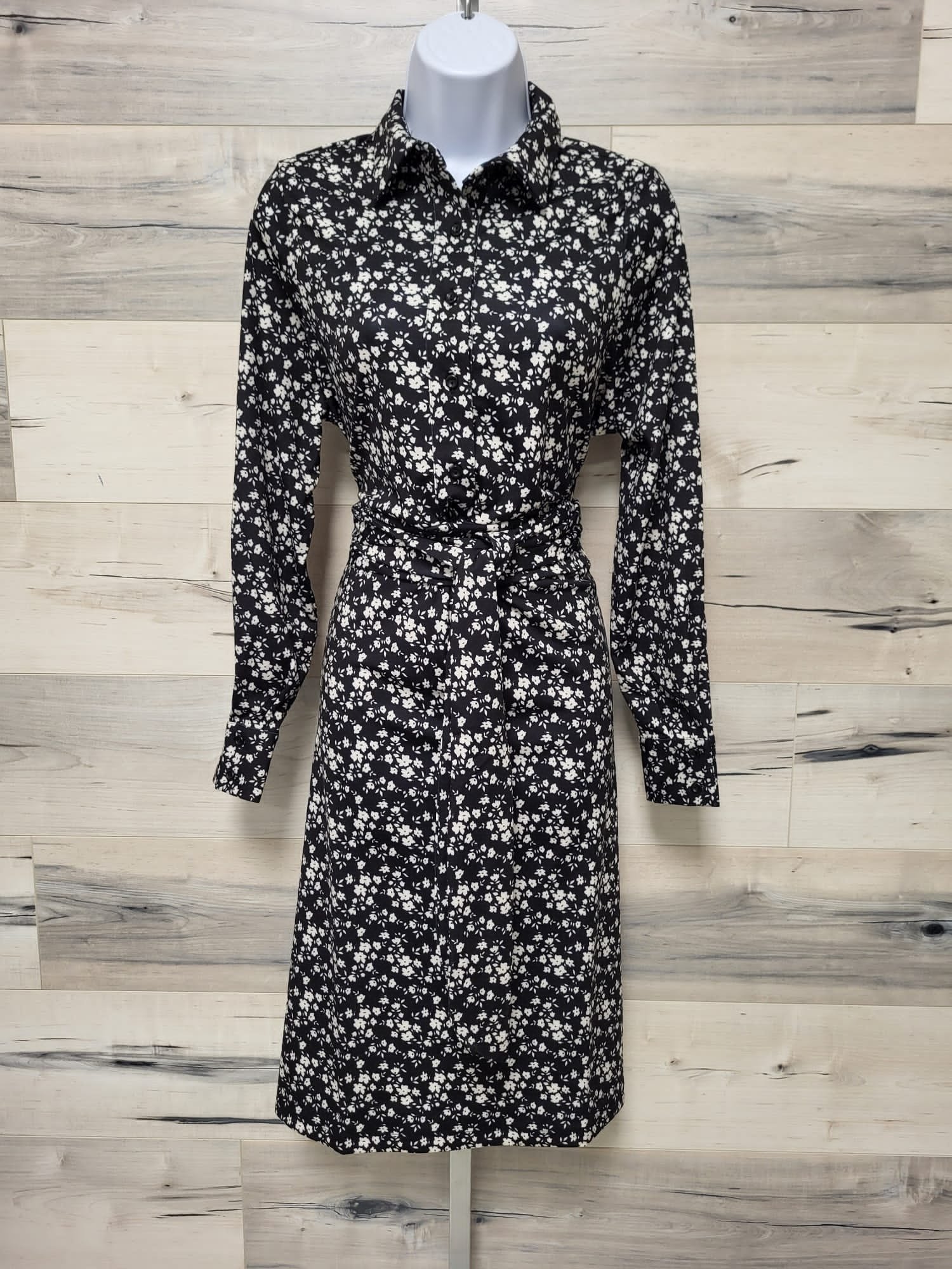 Ditsy Print Dress with Ties