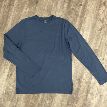 Sky Blue Long-sleeved Shirt - Size M