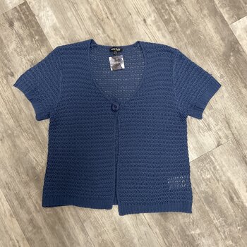 Short Sleeve Knit Cardi Size XL