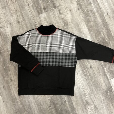 Print Block Sweater Size L