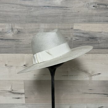 Lily Cream Hat