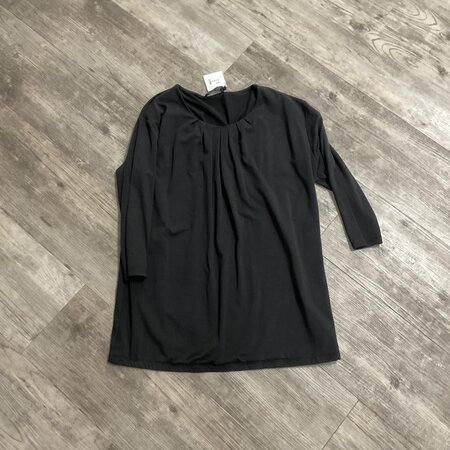 Pleated Neck 3/4 Sleeve Shirt Size 2
