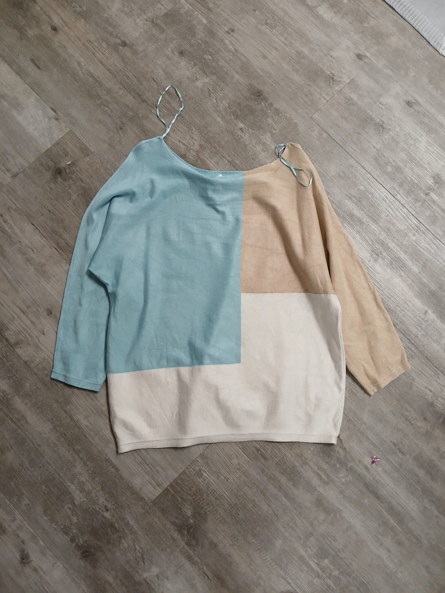 Color Block Sweater Size M