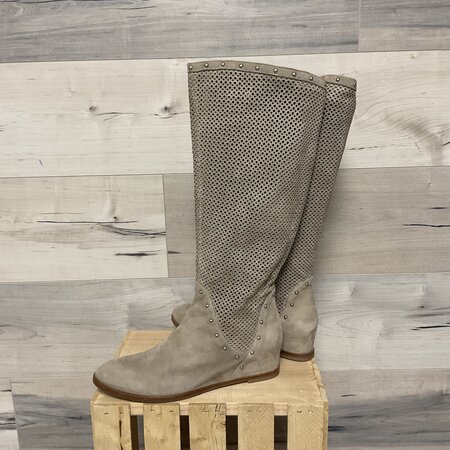 Tan Boots with Silver Gems - Size 39