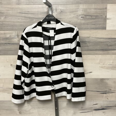 White and Black Striped Cropped Blazer - Size 22