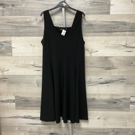Black Sleeveless Dress Size XXL