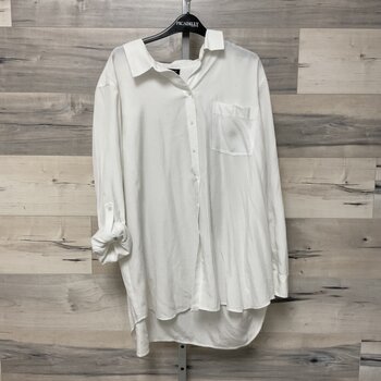 White Button-up - Size 3X