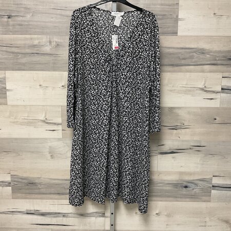 Black and White Floral Dress - Size 3X
