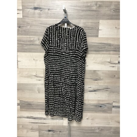 Black and White Dot Dress Size 4X
