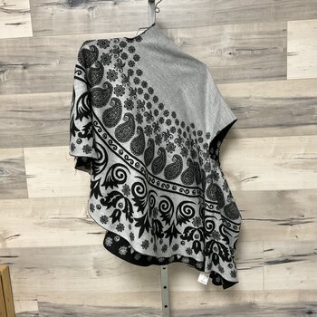 Black and Grey Patterned Scarf